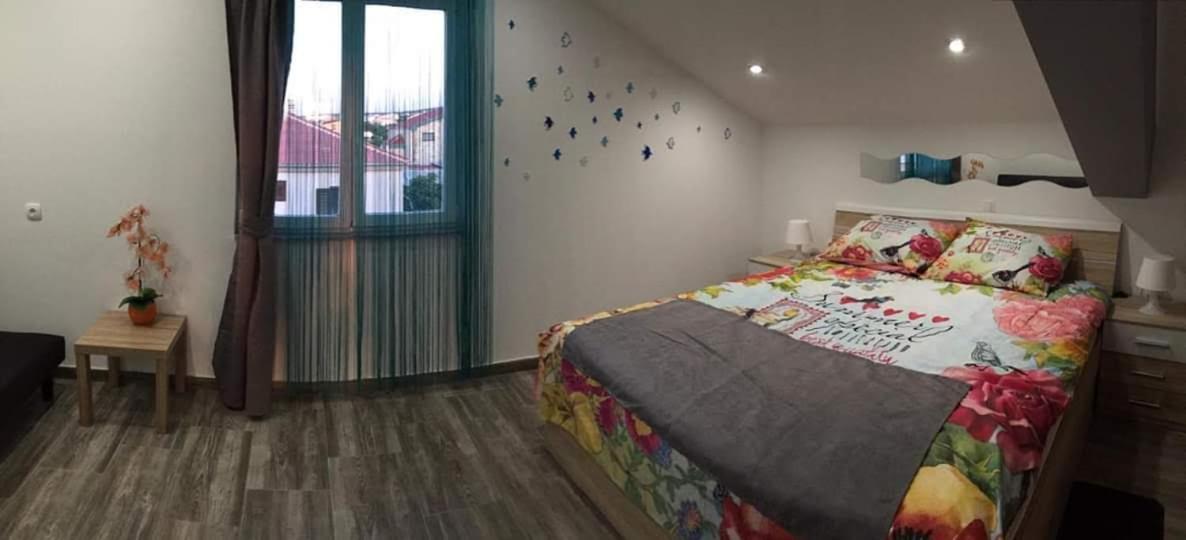 Apartmani Villa Anna Ražanac Dış mekan fotoğraf